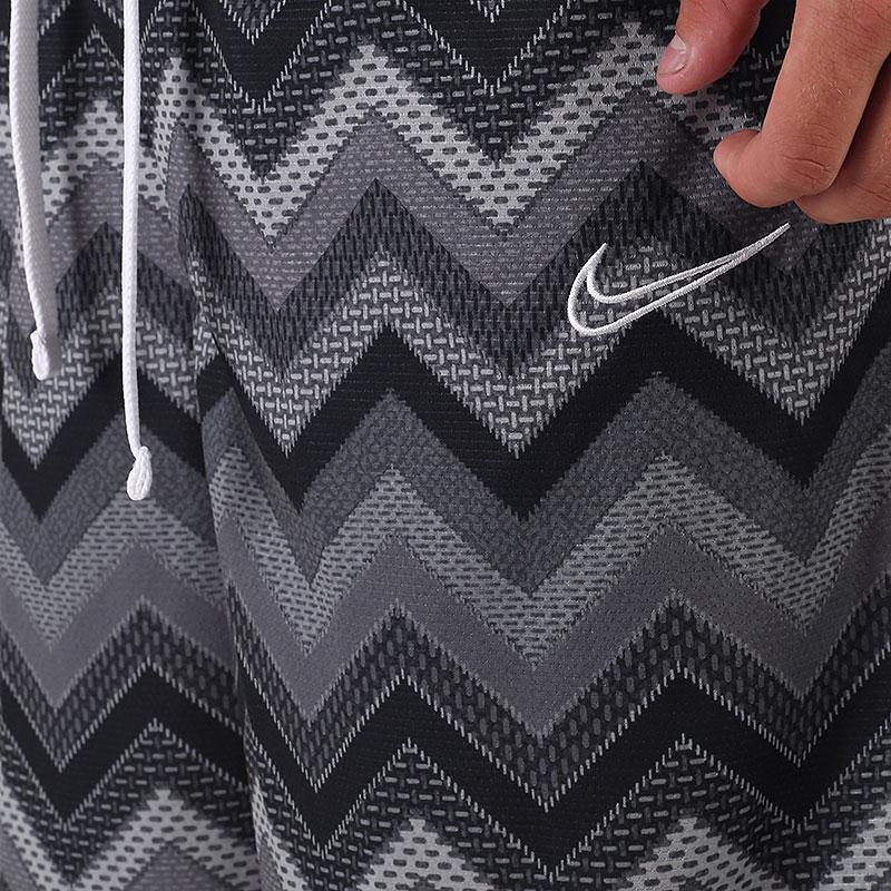 мужские серые шорты  Nike Dri-FIT DNA BV9443-011 - цена, описание, фото 3